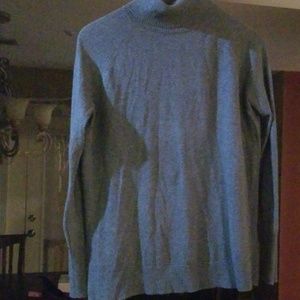 🌺Old Navy Turtle Neck Sweater